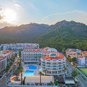 Hotel Pineta Park Deluxe